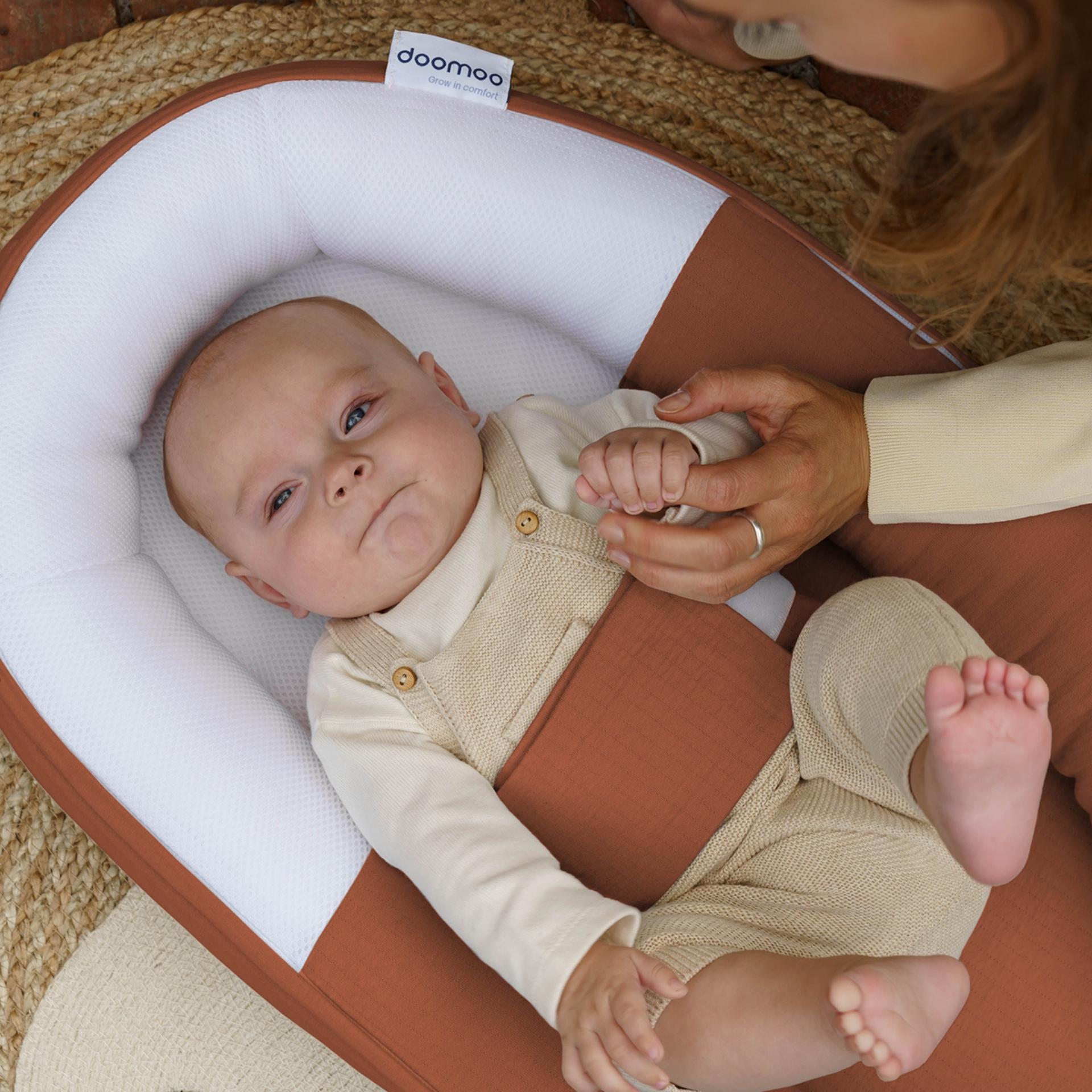 doomoo cocoon - safe and cosy baby nest - reassure the baby Tetra Jersey terracotta
