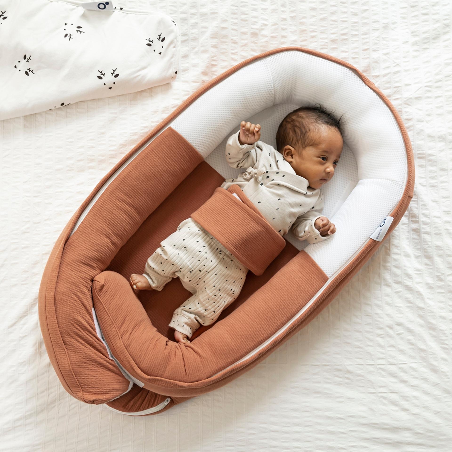 doomoo cocoon - safe and cosy baby nest - reassure the baby Tetra Jersey terracotta