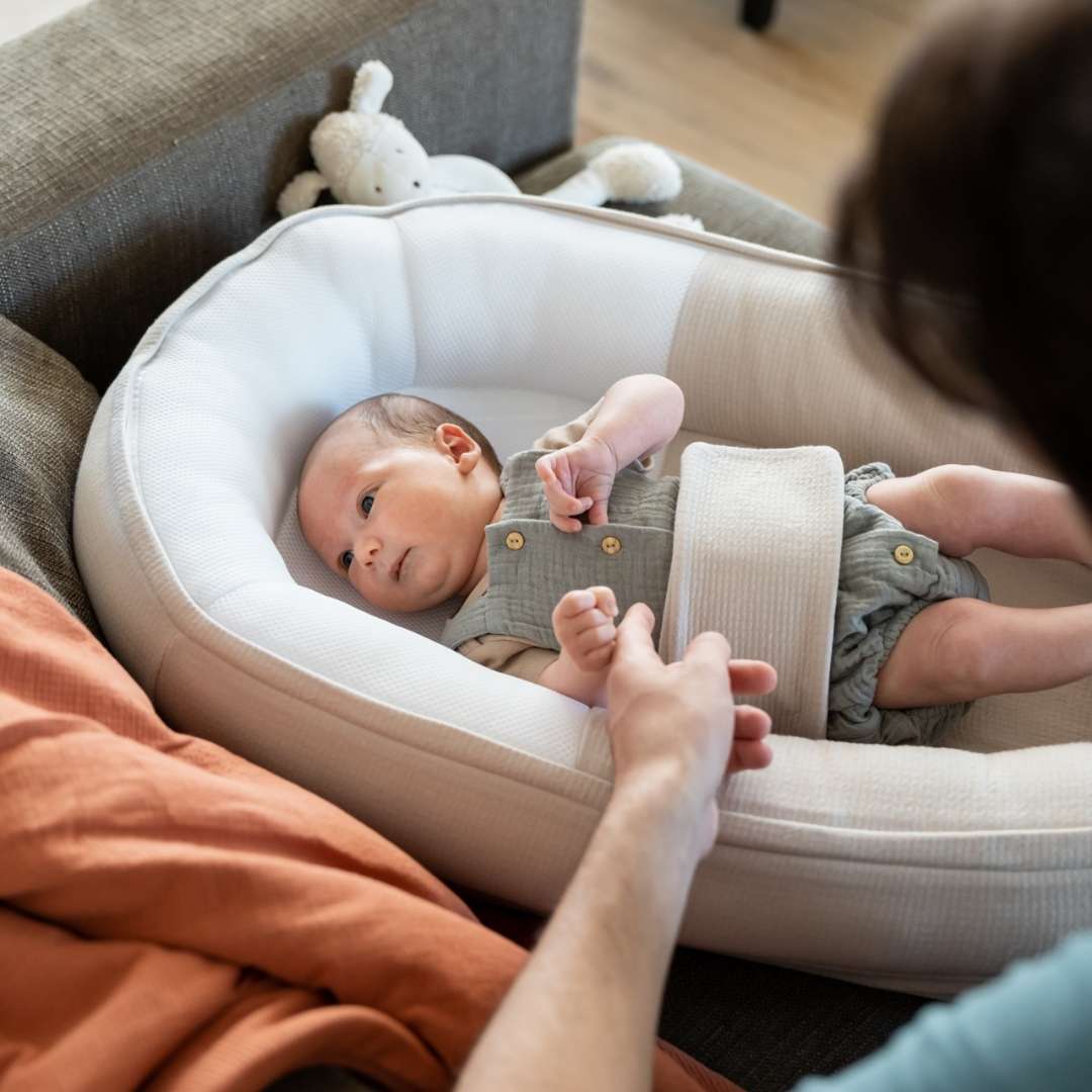 doomoo cocoon - sicheres und kuscheliges Babynest - beruhigt das Tetra Jersey Sand